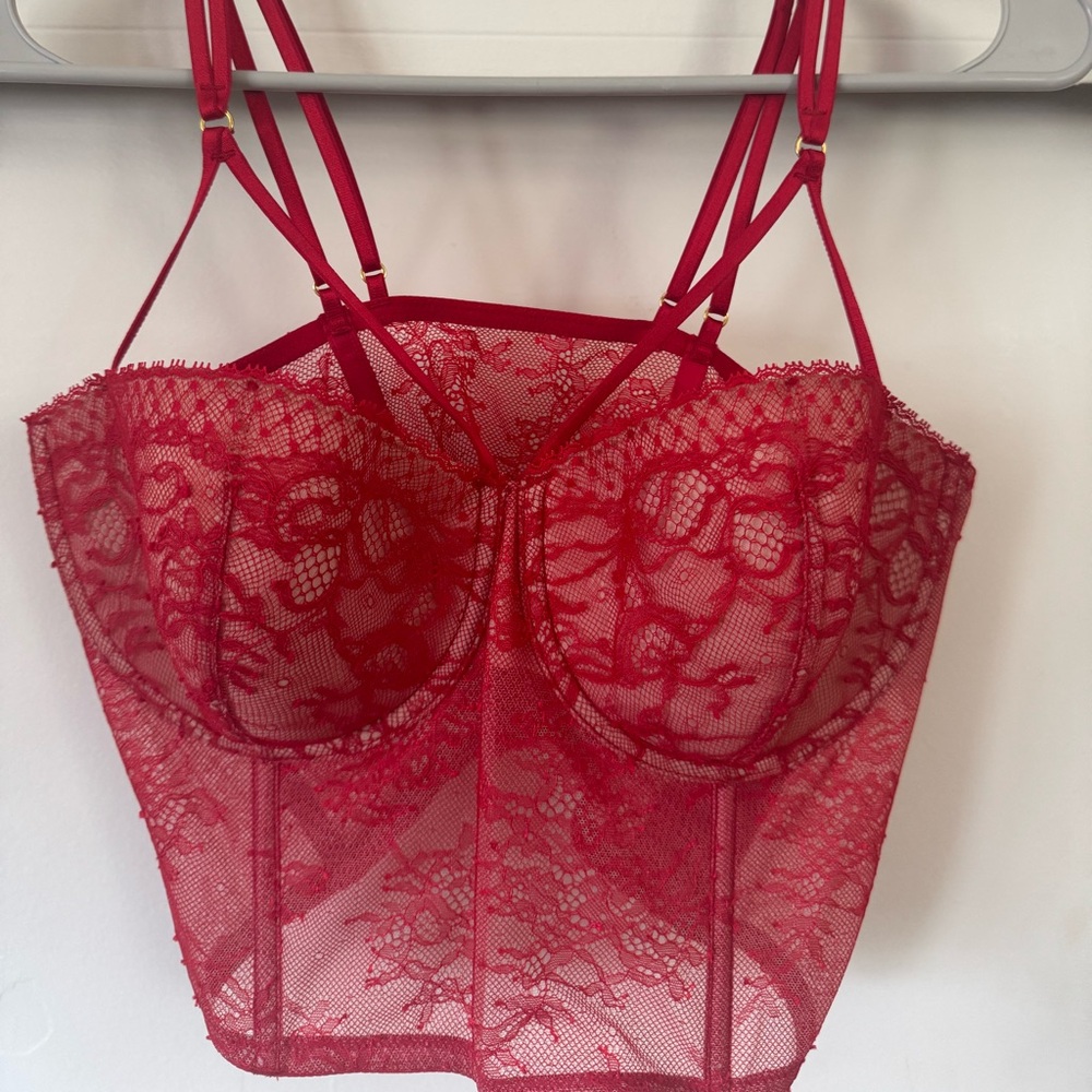 New With Tags -Victoria's Secret Red Lace Bra with Adjustable Straps